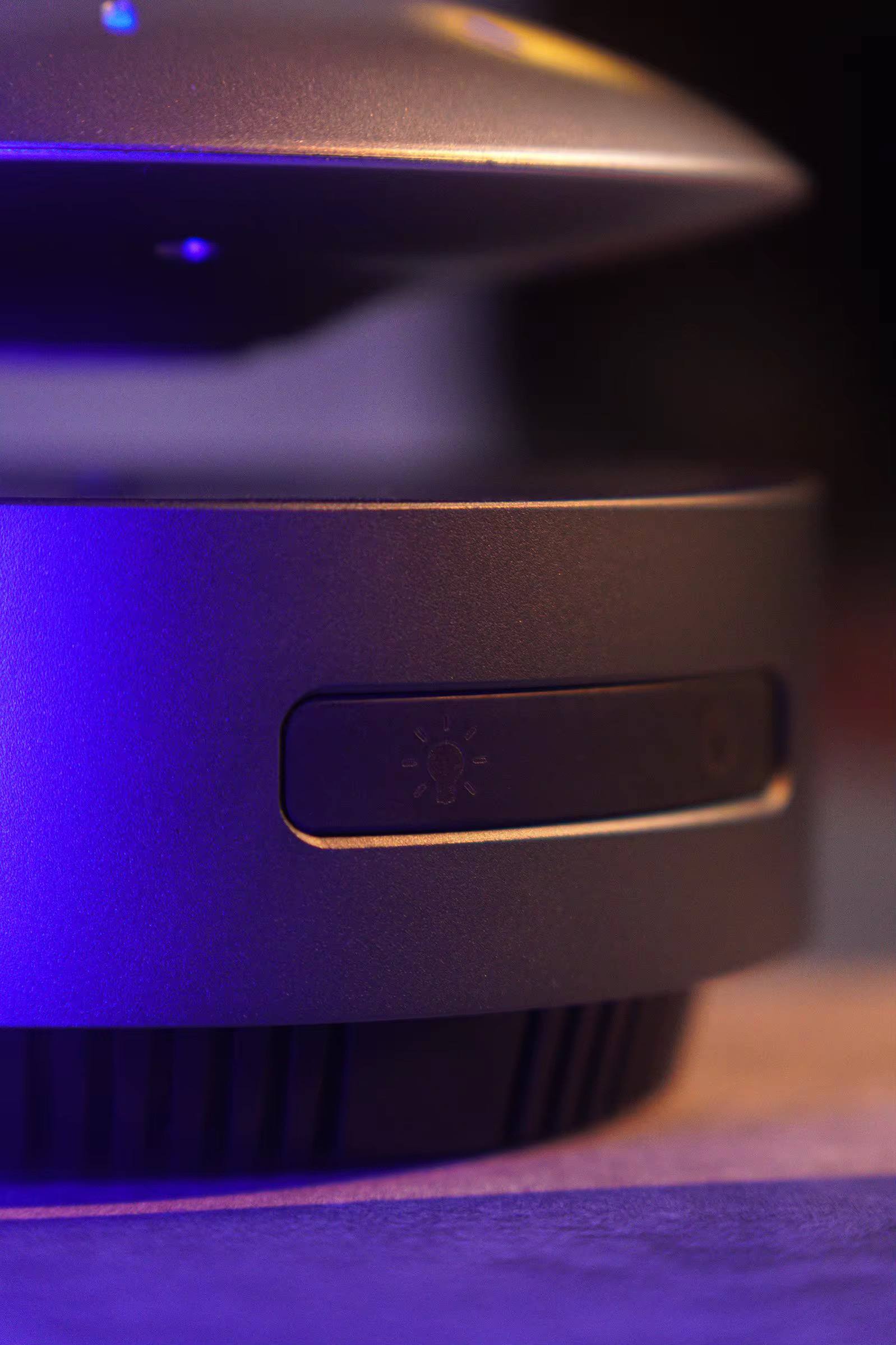 Haut-parleur Portable UFO avec Effet de Lévitation – Design Futuriste & Son 3D – Image 5