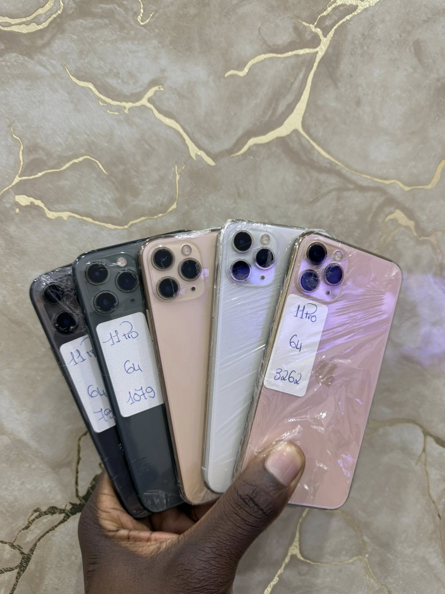 Apple iPhone 11 Pro – Smartphone 5,8 pouces OLED, Triple caméra 12 MP, Face ID – Image 2